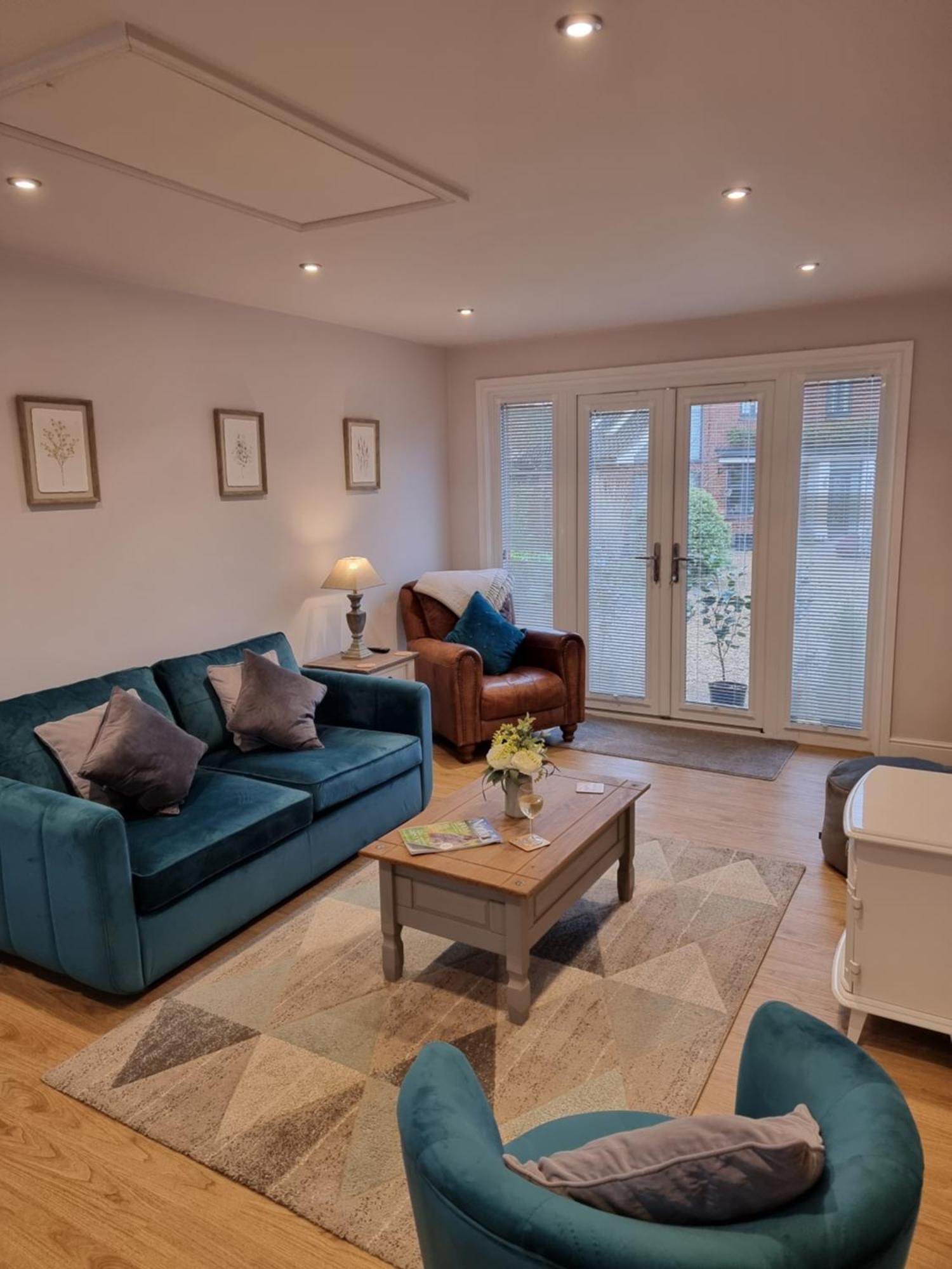 Begonia Cottage Briston Esterno foto